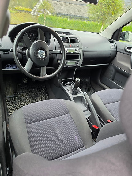Volkswagen Polo 9 of 10