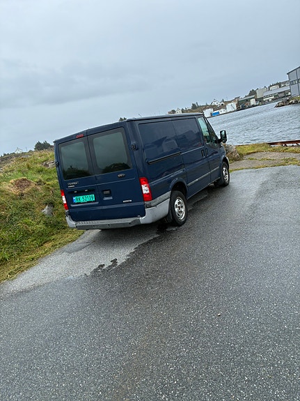 Ford Transit 300S Van 3 of 7