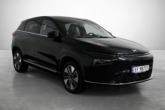 XPeng G3i 2 of 17