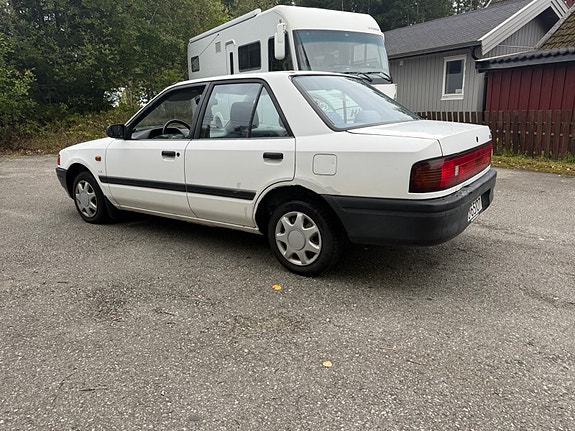 Mazda 323 6 of 14