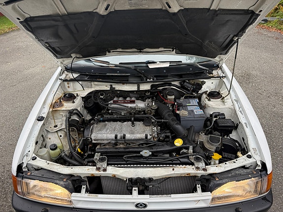 Mazda 323 11 of 14