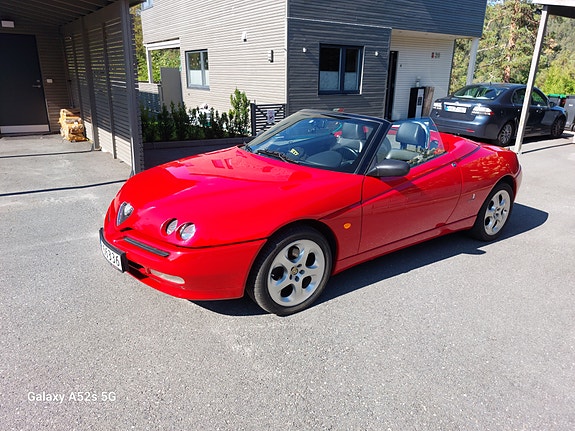 Alfa Romeo Spider 8 of 26