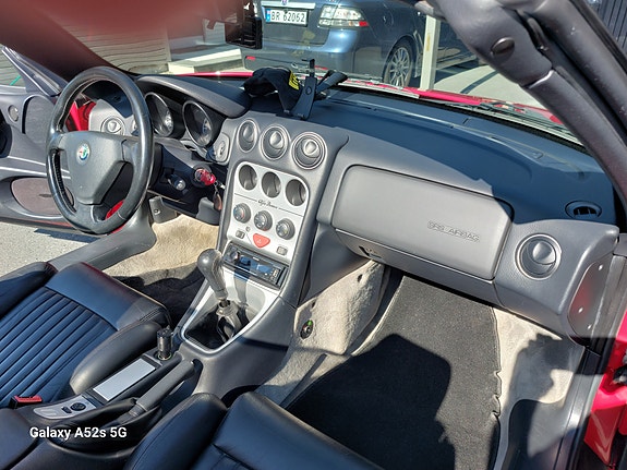 Alfa Romeo Spider 21 of 26