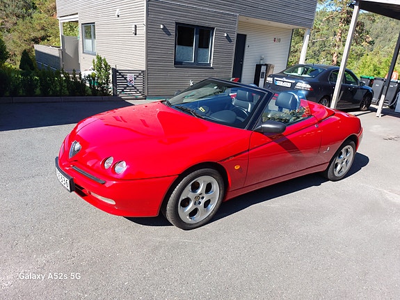 Alfa Romeo Spider 3 of 26