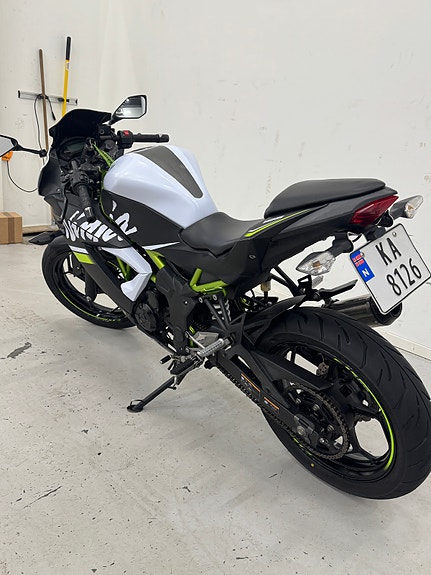 Kawasaki Ninja 125 6 of 9