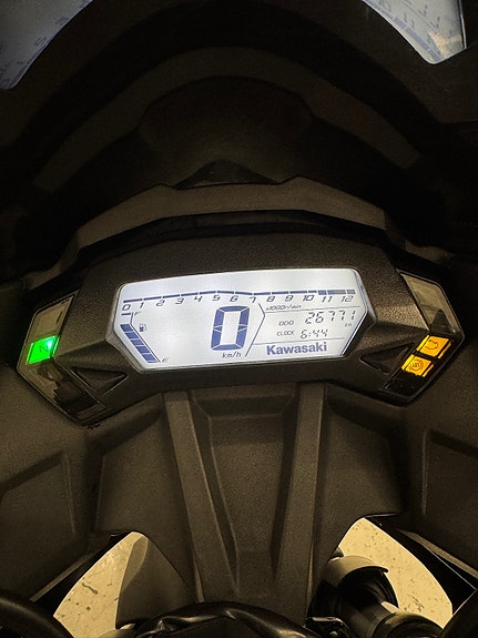 Kawasaki Ninja 125 4 of 9