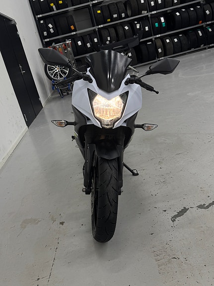 Kawasaki Ninja 125 8 of 9