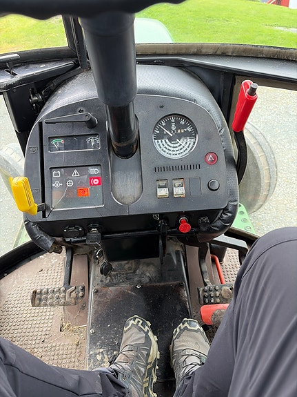 John Deere 2140 6 of 6