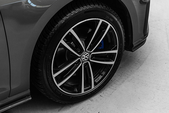 Volkswagen Golf VIII 9 of 24