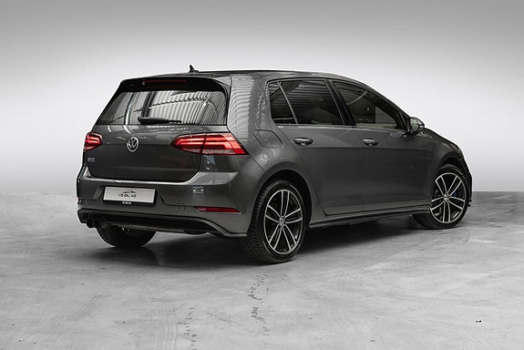 Volkswagen Golf VIII 7 of 24
