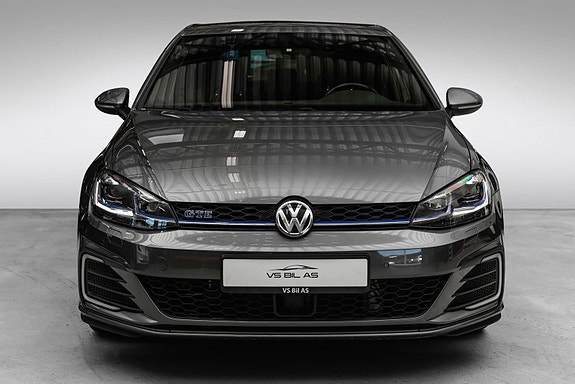 Volkswagen Golf VIII 3 of 24