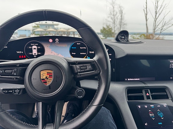 Porsche Taycan 4 19 of 19