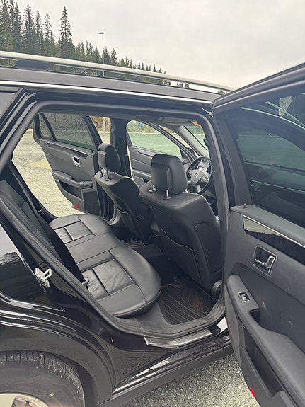 Mercedes-Benz E220 d 7 of 14