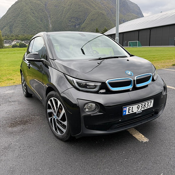 BMW i3 6 of 18