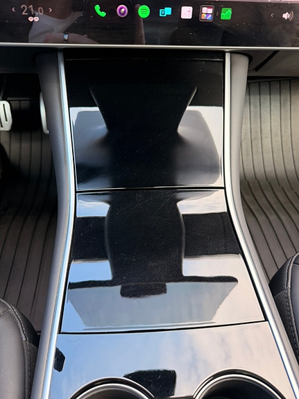 Tesla Model 3 27 of 30
