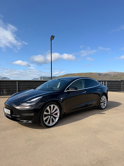 Tesla Model 3 3 of 30