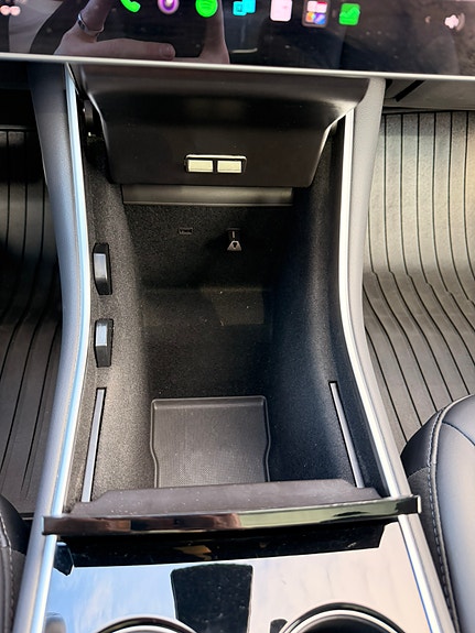 Tesla Model 3 24 of 30