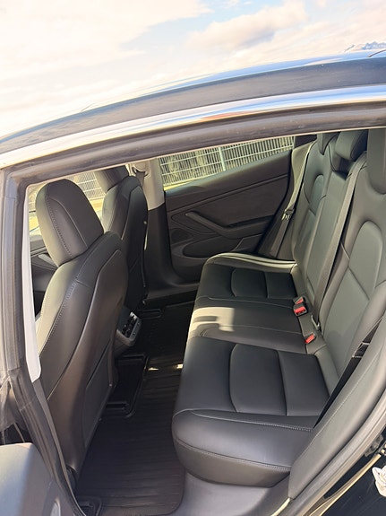 Tesla Model 3 20 of 30