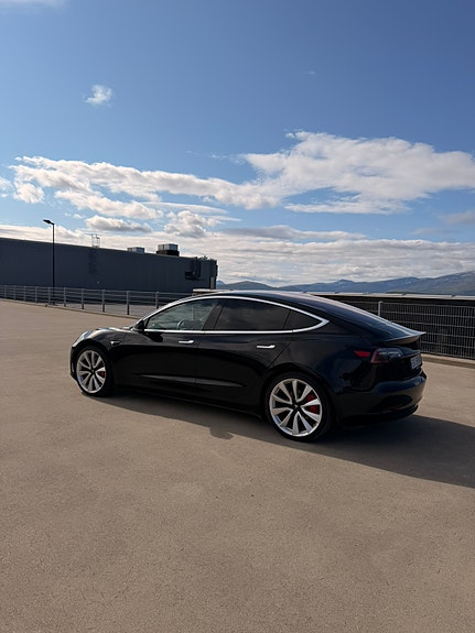 Tesla Model 3 5 of 30