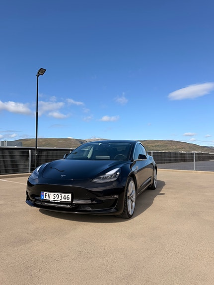 Tesla Model 3 2 of 30