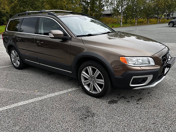 Volvo XC70 3 of 30
