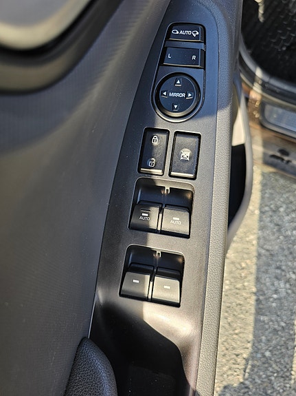 Hyundai IONIQ 30 of 30