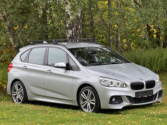 BMW 225xe 2 of 21