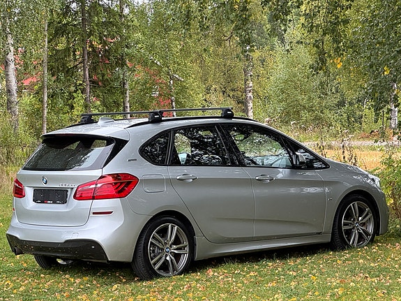 BMW 225xe 12 of 21