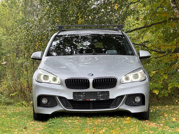 BMW 225xe 3 of 21