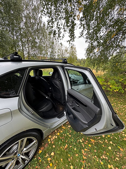 BMW 225xe 17 of 21