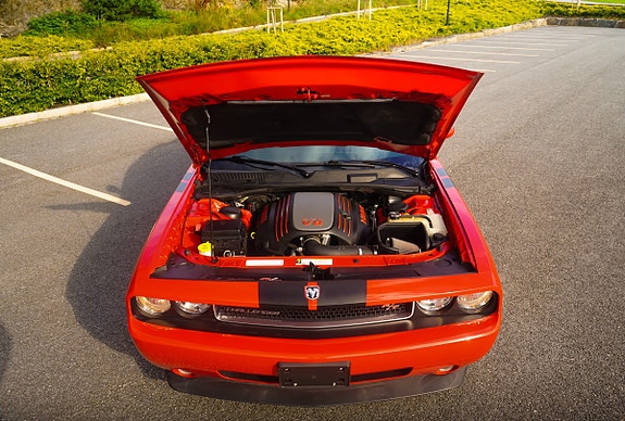 Dodge Challenger 22 of 23