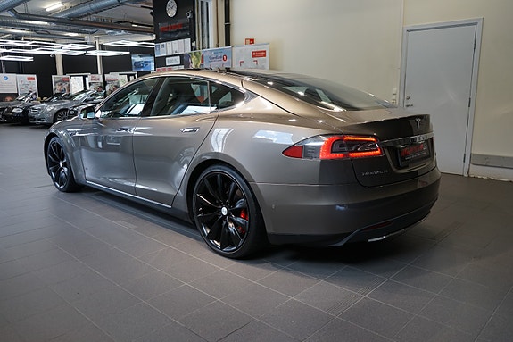 Tesla Model S 5 of 30