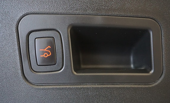 Tesla Model S 21 of 30