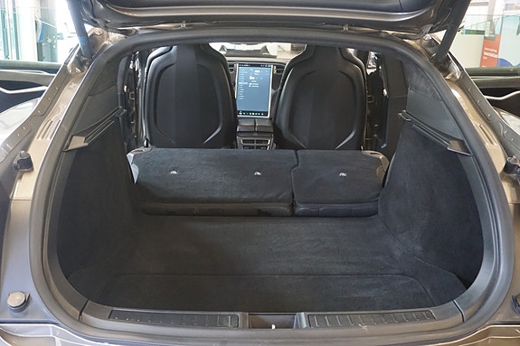 Tesla Model S 19 of 30