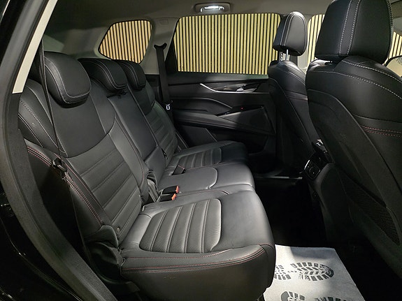 Maxus Euniq 6 27 of 30