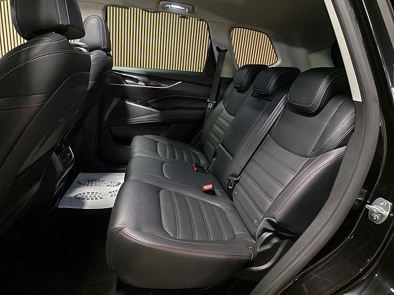 Maxus Euniq 6 23 of 30
