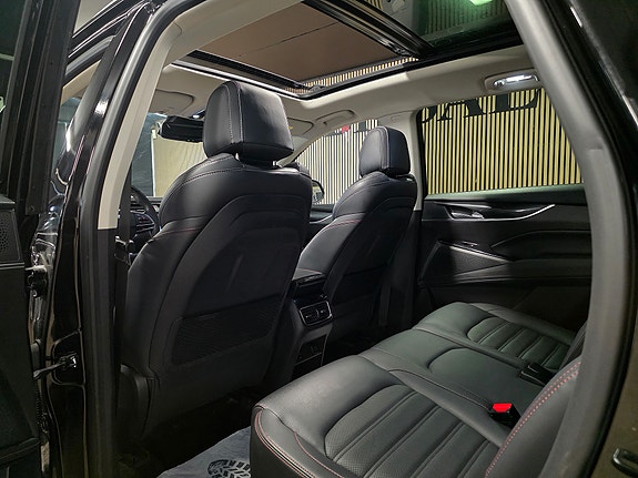 Maxus Euniq 6 24 of 30