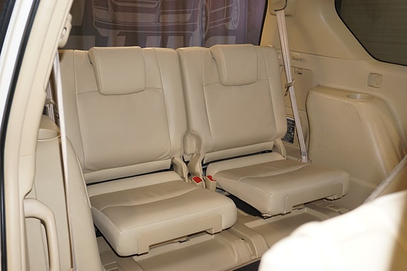Toyota Land Cruiser 20 of 30