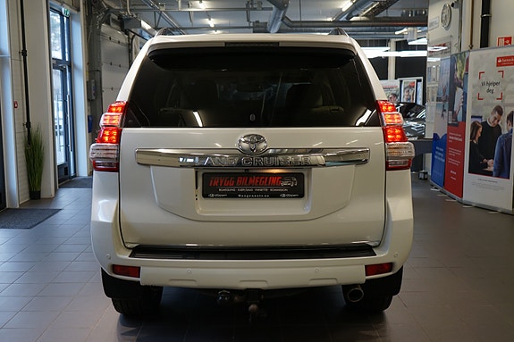 Toyota Land Cruiser 6 of 30