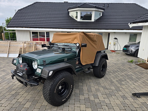 Jeep Wrangler 20 of 30