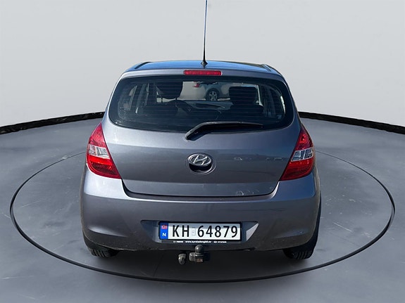 Hyundai i20 4 of 13