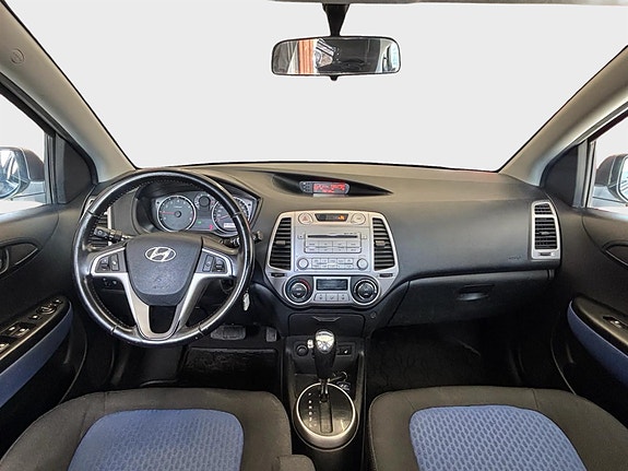 Hyundai i20 11 of 13