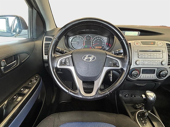 Hyundai i20 12 of 13