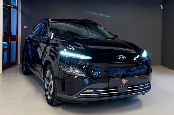 Hyundai Kona 3 of 15