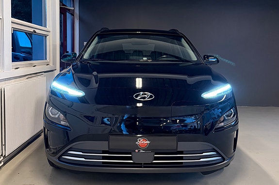 Hyundai Kona 2 of 15