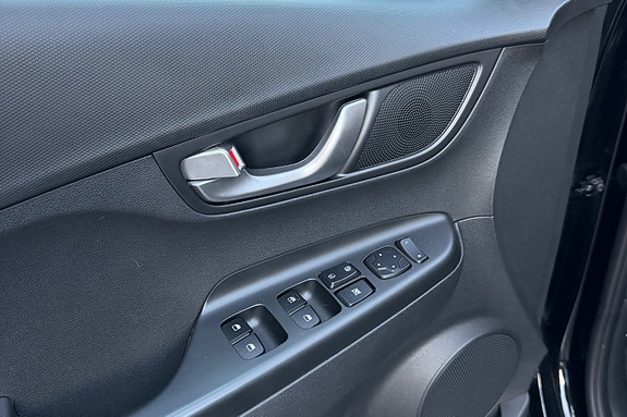 Hyundai Kona 9 of 15