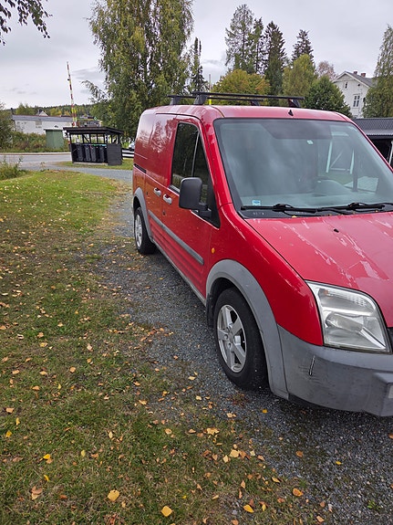 Ford Transit Connect 2 of 8