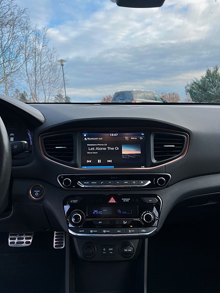 Hyundai IONIQ 7 of 14