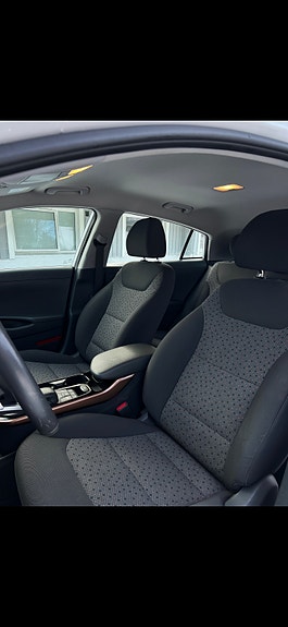 Hyundai IONIQ 4 of 14