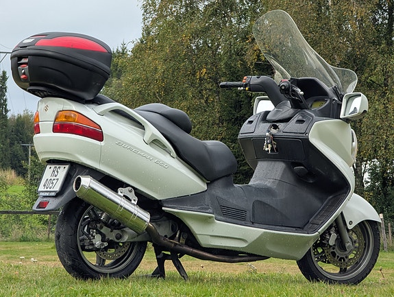 Suzuki AN 650 Burgman 9 of 10